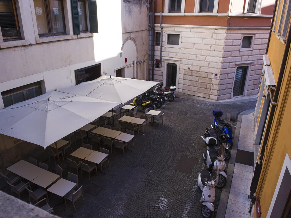 Italianflat - Rentroom Old Town - 200Mt To Arena Vérone Extérieur photo